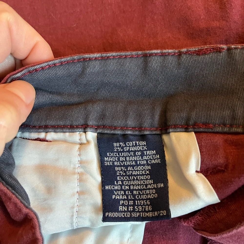 Rugby University Men's Flat Front Burgundy Shorts - Picture 7 of 9